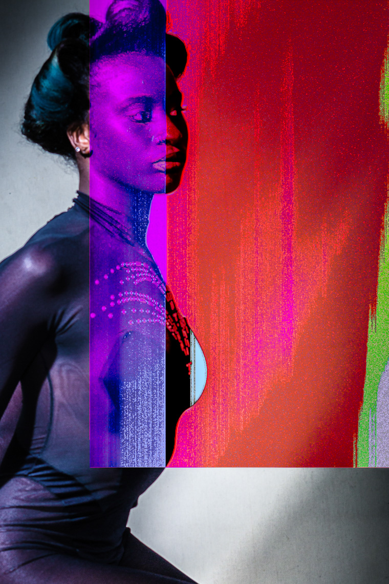 3-CORRUPTED_WOMAN